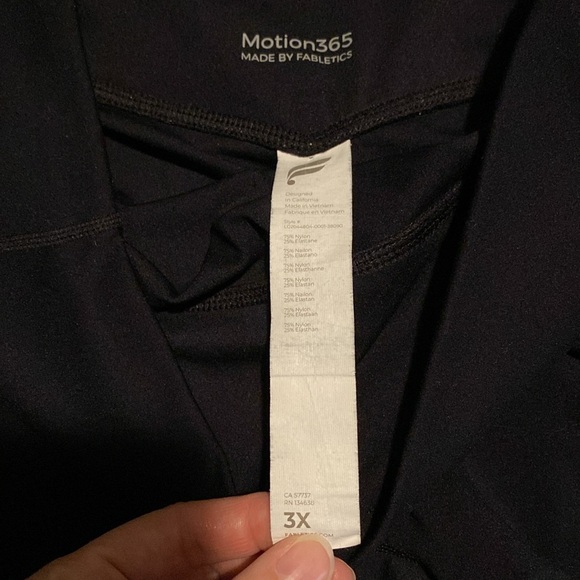 Fabletics Leggings - Picture 2 of 5